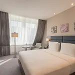 Hilton Garden West Отель 4*