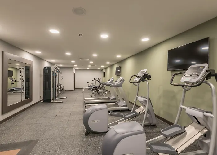 Hilton Garden West