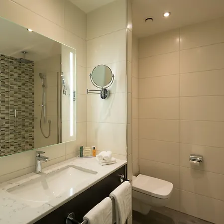 Hilton Garden West 4*