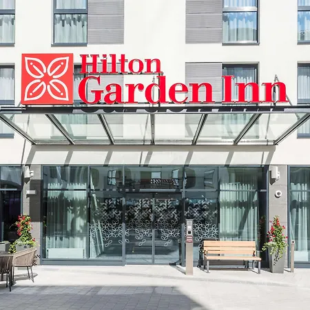 Hilton Garden West Отель