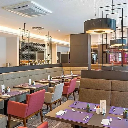 Hilton Garden West 4*