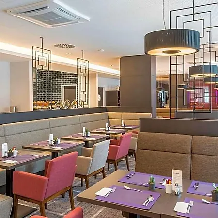 Hilton Garden West 4* Münih