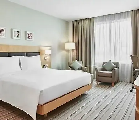 Hotel Hilton Garden West 4*