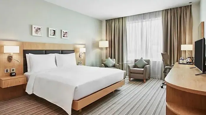 Hotel Hilton Garden West 4*